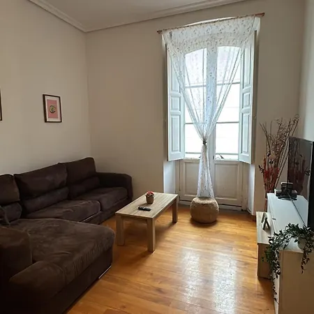 Pimo La Pola * Salas (Asturias)